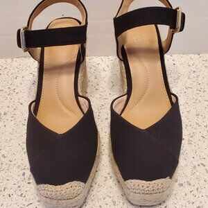 Time And Tru women's Black wedge sandals size 6